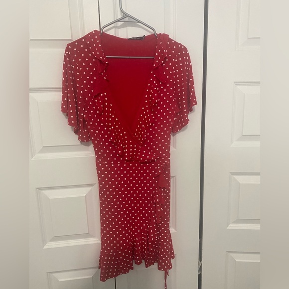 Red Boohoo polka-dot dress - Picture 2 of 4